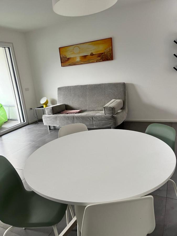 Jupiter's Hill Apartment